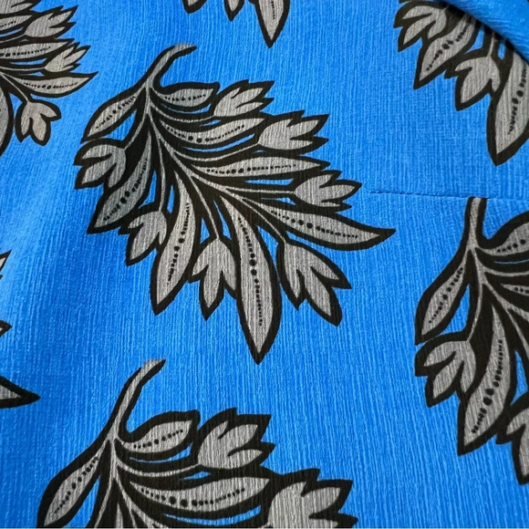 Ann Taylor Beautiful Royal Blue and Gray Piped Short Sleeve. Size Small. - Picture 9 of 11